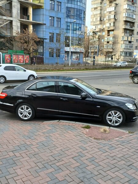 Mercedes-Benz E 250