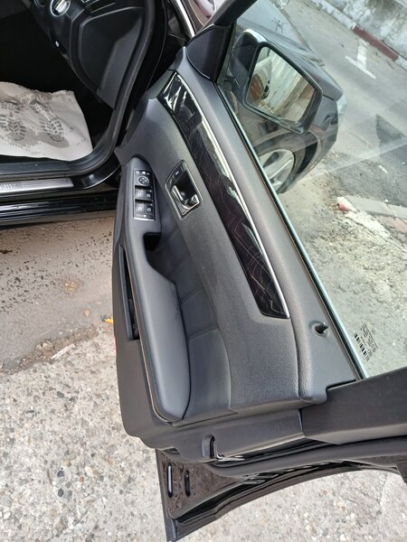 Mercedes-Benz E 250